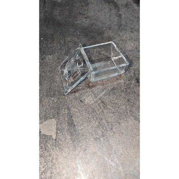 Val St Lambert Signed Cut Crystal Squirrel Accessory Giftware Trinket Box & Lid - Picture 1 of 8